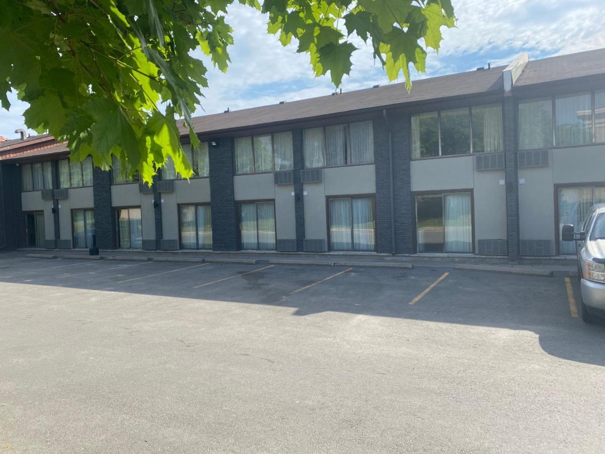Quality Inn Peterborough Extérieur photo