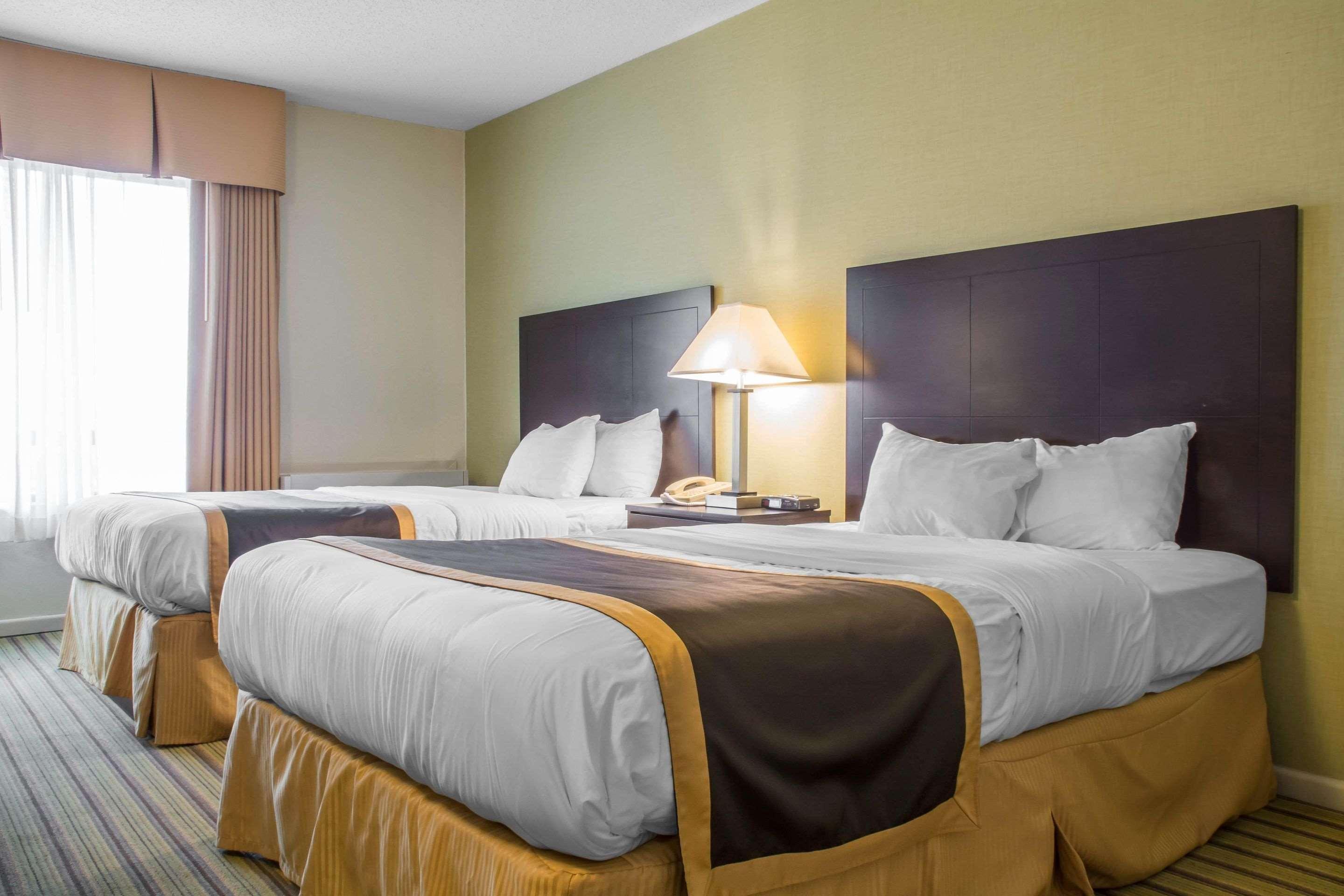 Quality Inn Peterborough Extérieur photo