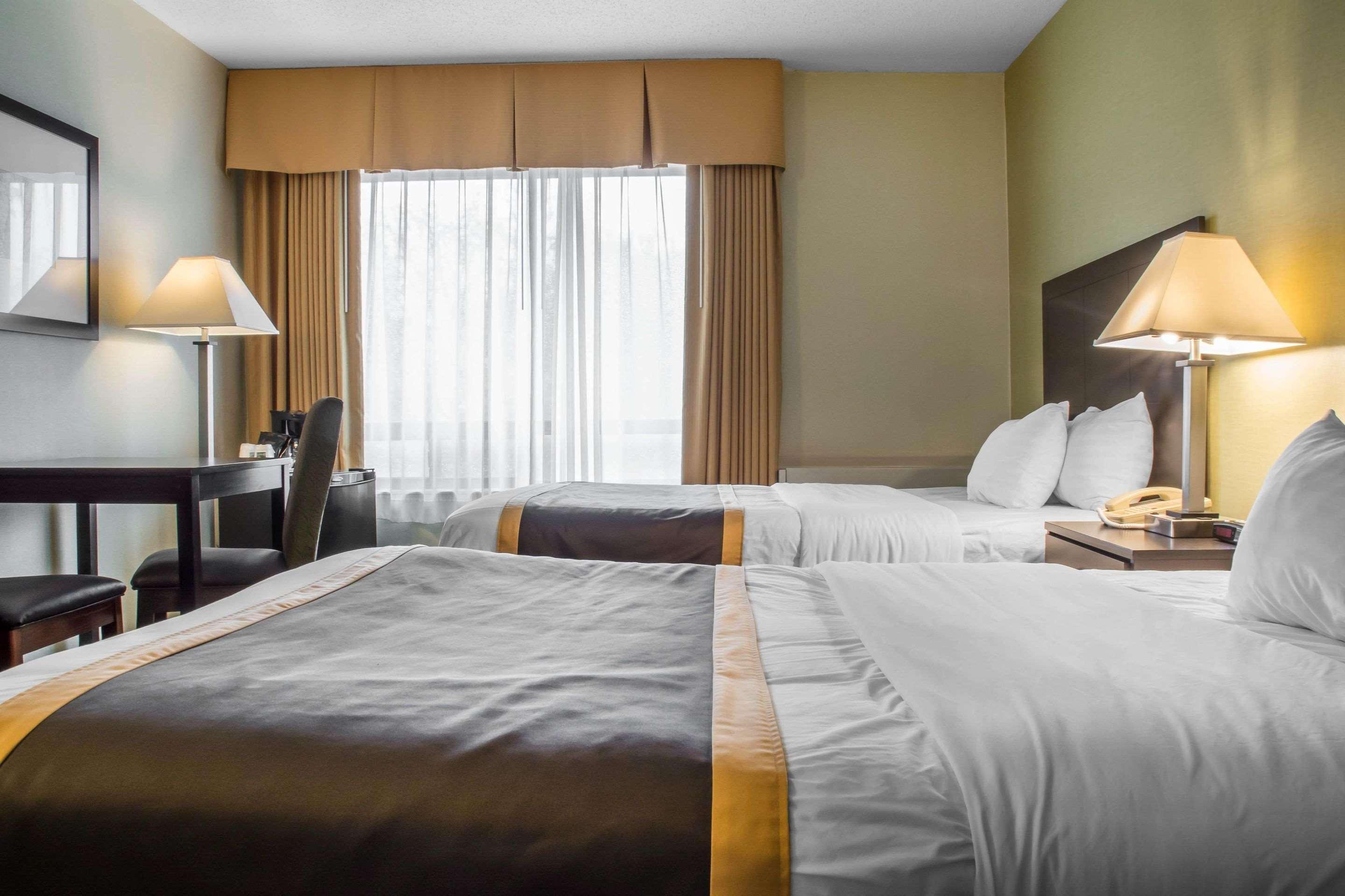 Quality Inn Peterborough Extérieur photo