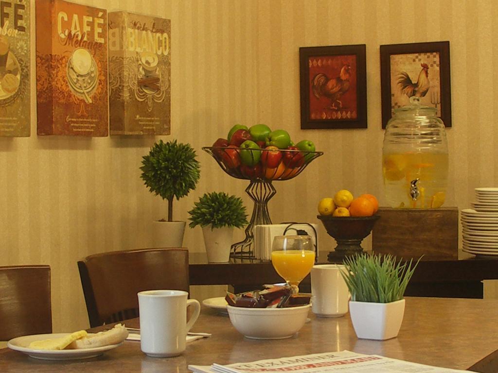 Quality Inn Peterborough Extérieur photo