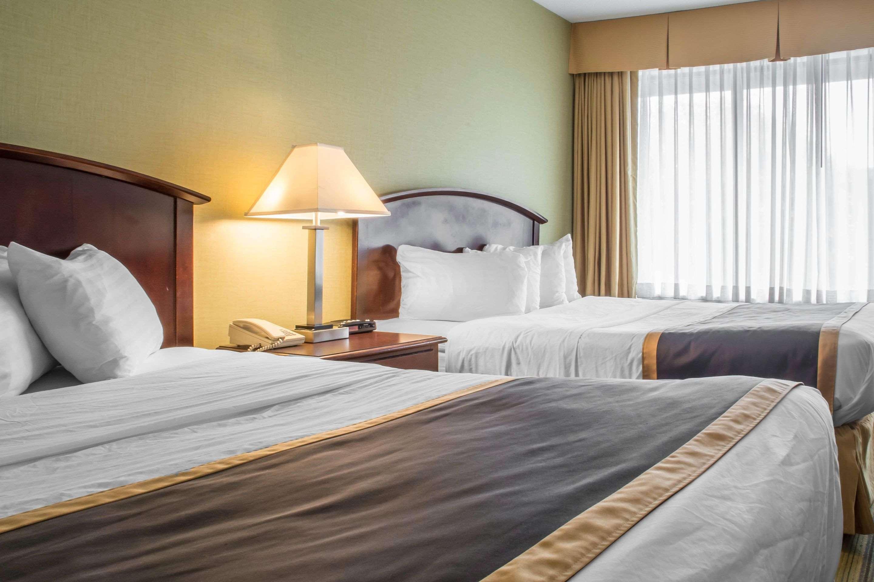 Quality Inn Peterborough Extérieur photo