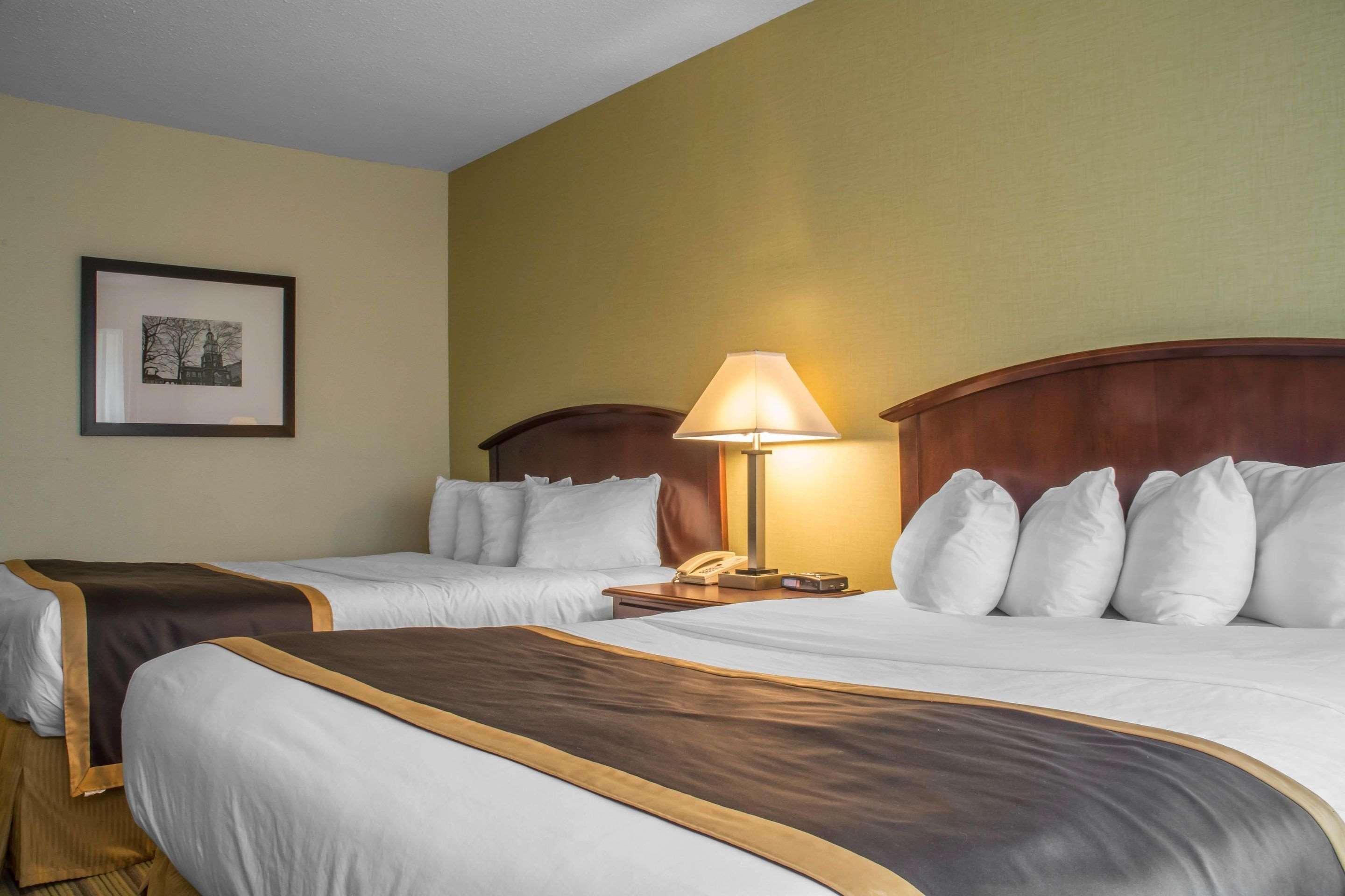Quality Inn Peterborough Extérieur photo