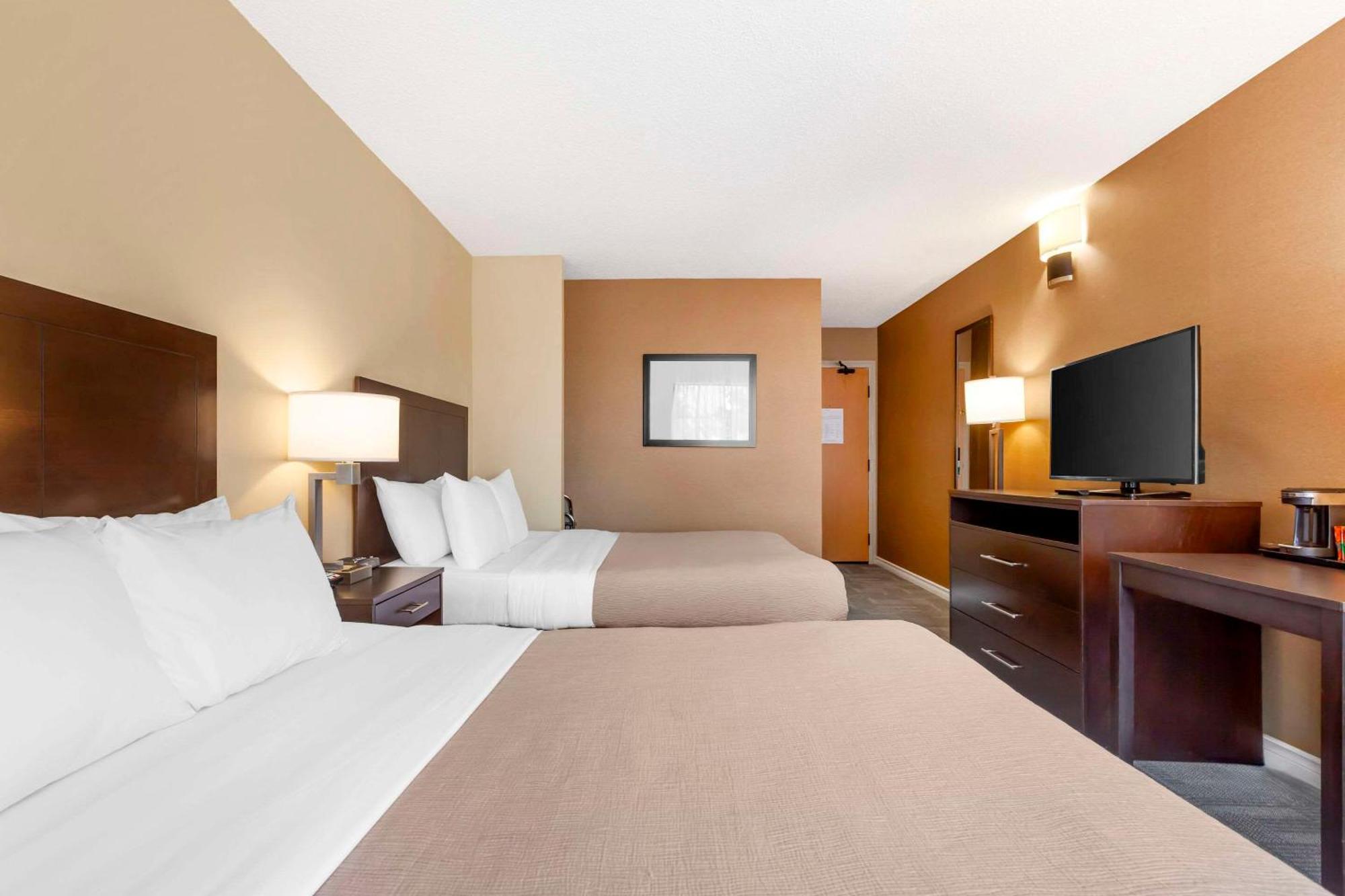 Quality Inn Peterborough Extérieur photo