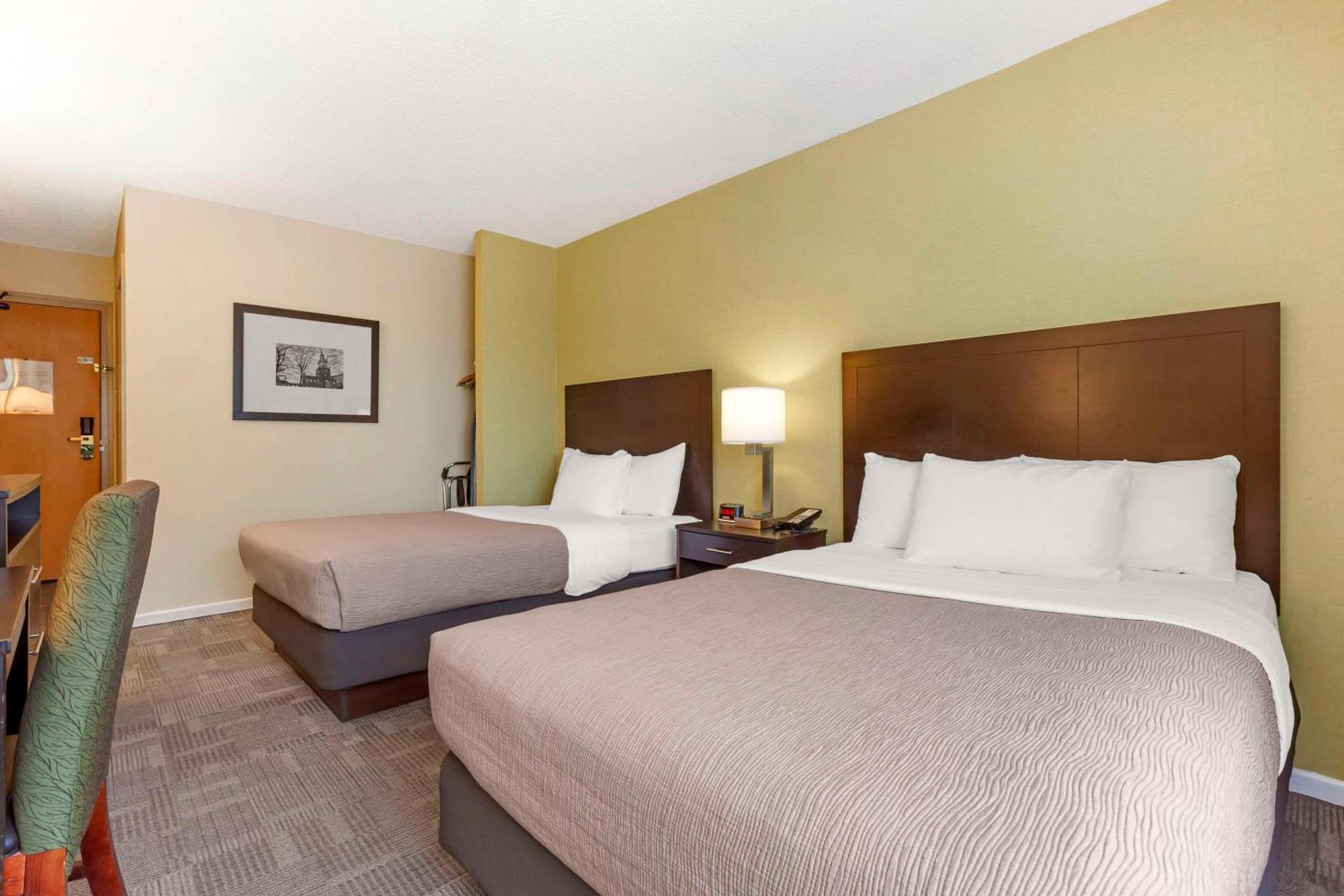 Quality Inn Peterborough Extérieur photo